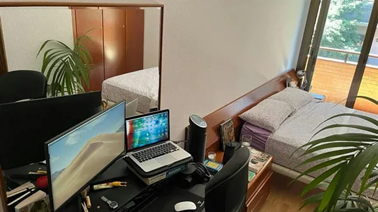 Rooms in Barcelona Eixample - photo 2