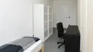 Room for rent, Berlin Mitte, Berlin, &lt;span class=&quot;blurred street&quot; onclick=&quot;ProcessAdRequest(10304791)&quot;&gt;&lt;span class=&quot;hint&quot;&gt;See streetname&lt;/span&gt;[xxxxxxxxxxxxx]&lt;/span&gt;