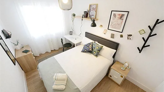 Rooms in Bilbao - photo 2