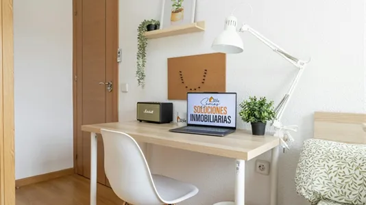 Rooms in Adaro - photo 4