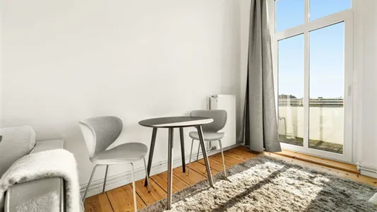 Apartments in Location is not specified - photo 4