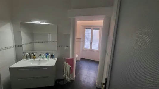 Rooms in Genoa - photo 3