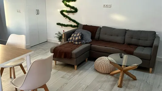 Rooms in Málaga - photo 9