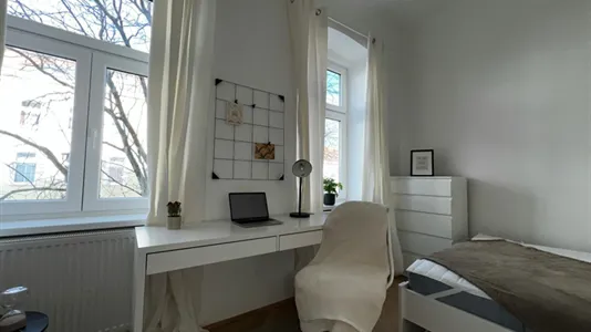 Rooms in Wien Ottakring - photo 4