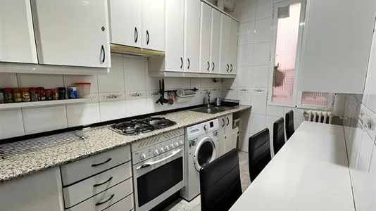 Rooms in Madrid Chamberí - photo 10