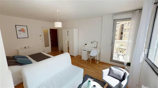 Rooms in Lyon - photo 3