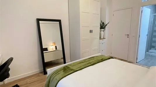 Rooms in Madrid Salamanca - photo 9