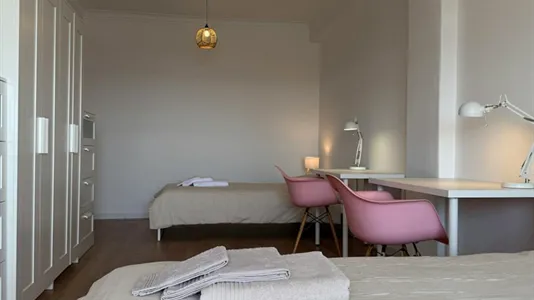 Rooms in Almada - photo 7