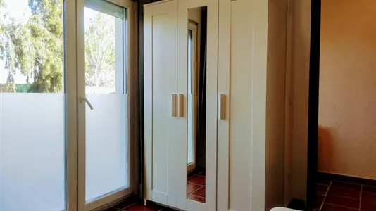 Rooms in Cerdanyola del Vallès - photo 2
