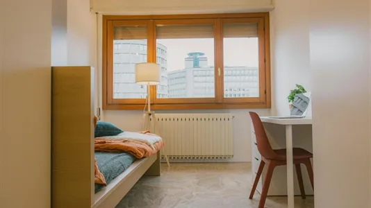 Rooms in Brescia - photo 4