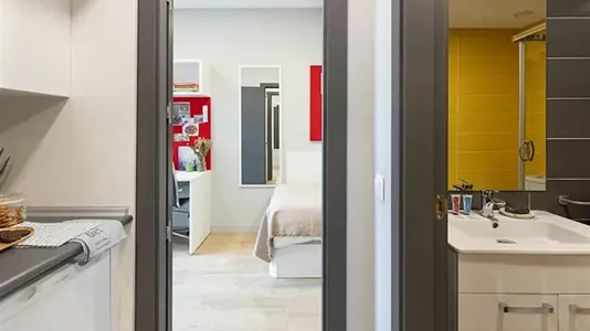 Rooms in Madrid Moncloa-Aravaca - photo 9