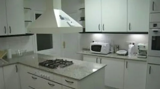 Rooms in Barcelona Les Corts - photo 9