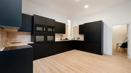 Rooms in Madrid Centro - photo 8