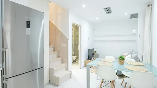 Apartments in Barcelona Ciutat Vella - photo 7