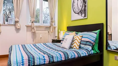 Room for rent in Milano Zona 6 - Barona, Lorenteggio, Milan