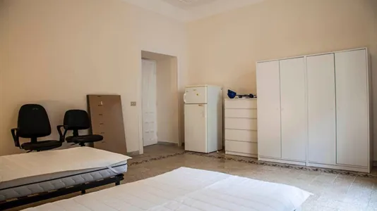 Rooms in Roma Municipio VII – Appio-Latino/Tuscolano/Cinecittà - photo 4