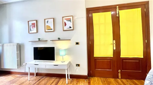 Rooms in Bilbao - photo 8