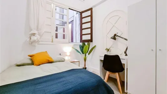 Rooms in Valencia Ciutat Vella - photo 5