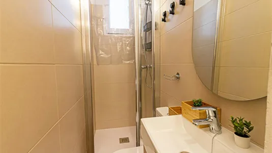 Rooms in Barcelona Eixample - photo 5
