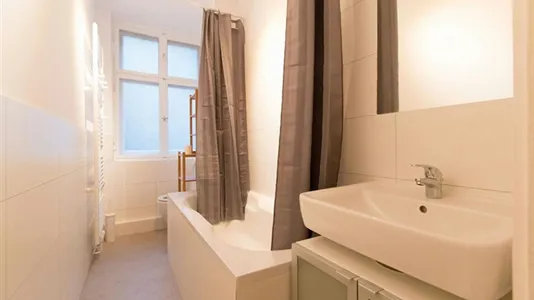 Rooms in Berlin Friedrichshain-Kreuzberg - photo 5