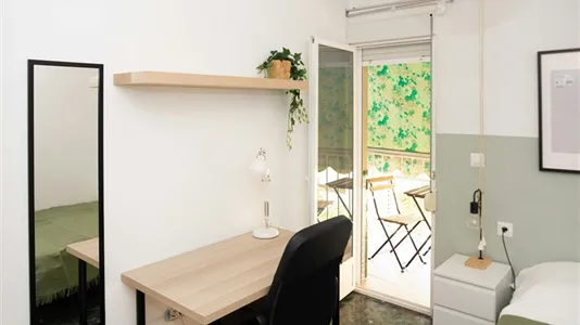 Rooms in Granada - photo 4