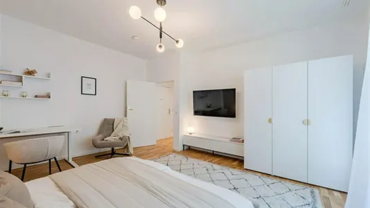 Apartments in Berlin Steglitz-Zehlendorf - photo 6