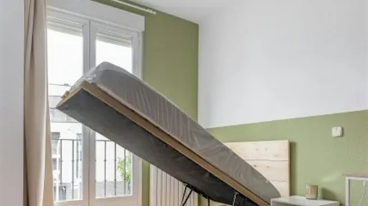 Rooms in Madrid Tetuán - photo 10