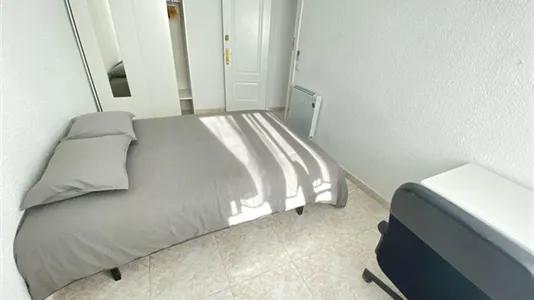 Rooms in Adaro - photo 6