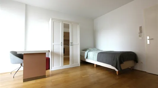 Apartments in Vienna Favoriten - photo 5