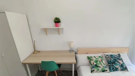 Rooms in Granada - photo 4