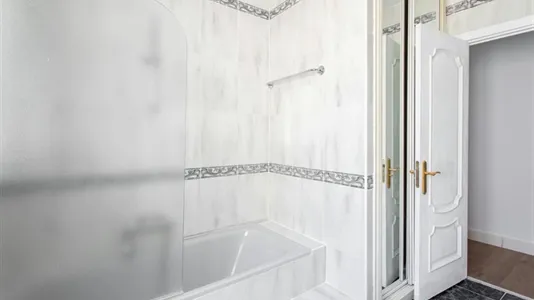 Rooms in Madrid Retiro - photo 7