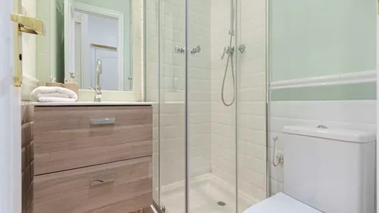 Rooms in Madrid Centro - photo 10