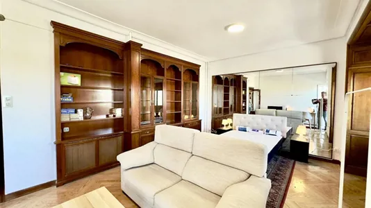 Rooms in Madrid Chamberí - photo 2