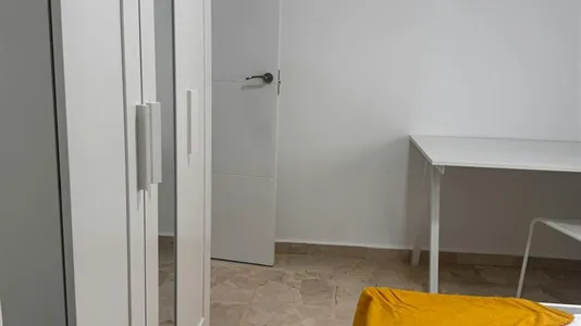 Rooms in Jaén - photo 2