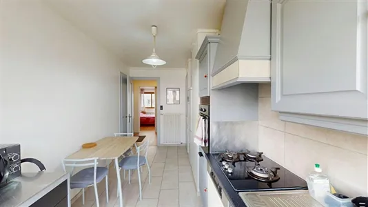 Rooms in Saint-Julien-en-Genevois - photo 7