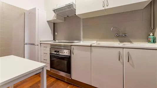 Rooms in Valencia Ciutat Vella - photo 8