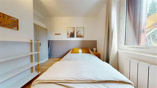 Rooms in Saint-Julien-en-Genevois - photo 7