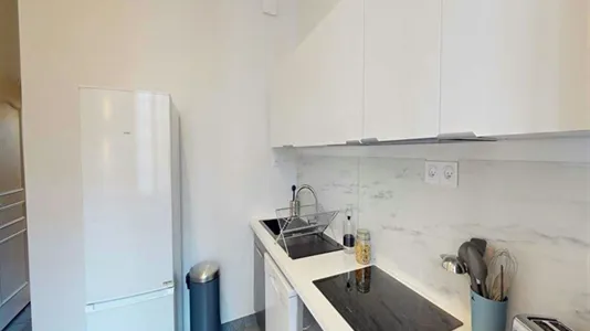 Rooms in Lyon - photo 10