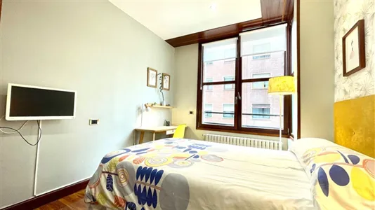 Rooms in Bilbao - photo 4