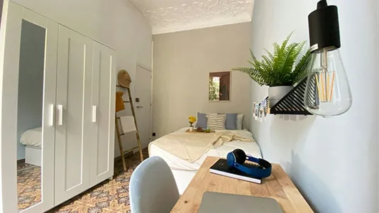 Rooms in Barcelona Eixample - photo 4