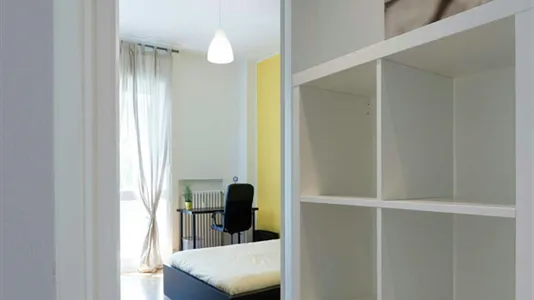 Rooms in Milano Zona 8 - Fiera, Gallaratese, Quarto Oggiaro - photo 9