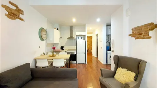 Apartments in Barcelona Ciutat Vella - photo 2