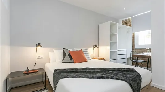 Apartments in Barcelona Ciutat Vella - photo 8