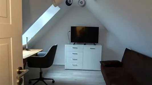 Apartments in Northwestern Mecklenburg - photo 3