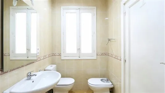 Rooms in Madrid Retiro - photo 10