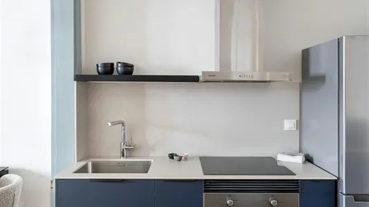 Apartments in Barcelona Ciutat Vella - photo 10