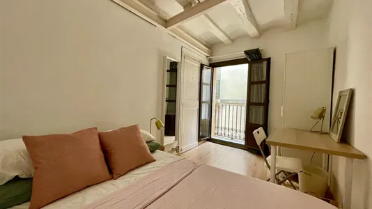 Apartments in Barcelona Ciutat Vella - photo 10