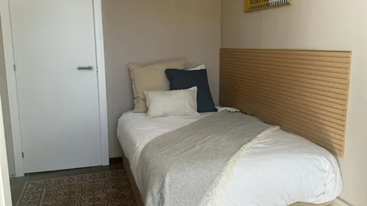 Rooms in Barcelona Ciutat Vella - photo 5