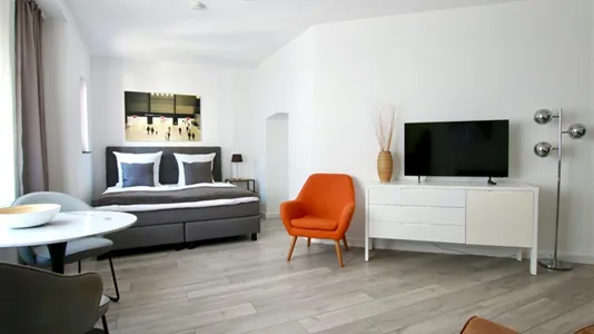 Apartments in Cologne Innenstadt - photo 5