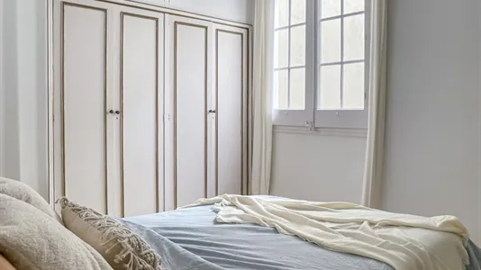 Rooms in Barcelona Eixample - photo 5